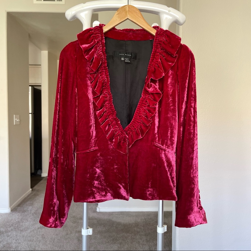 Size S Zara women’s blazer Ruffle silk velvet Feminine blazer